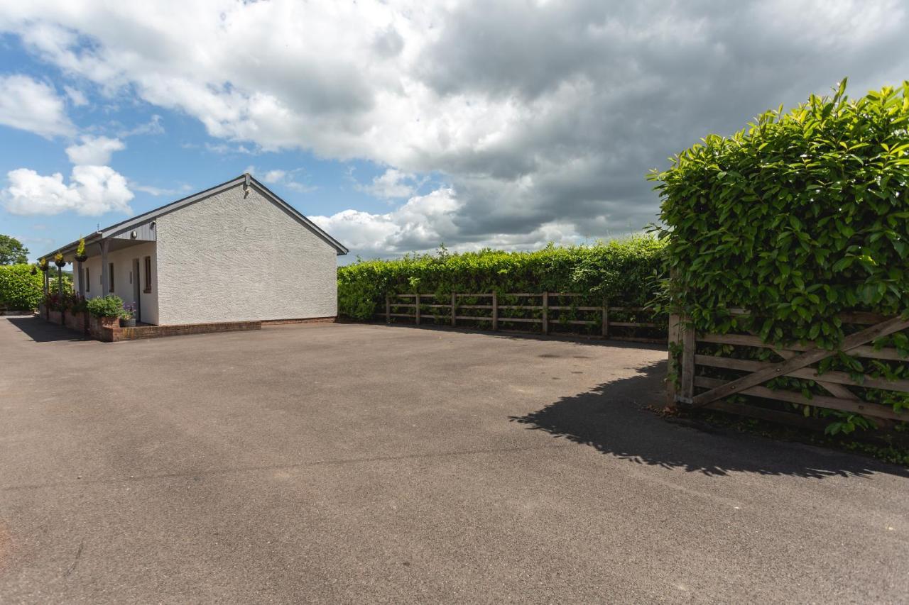 Ferienwohnung Wick House Taunton Exterior foto